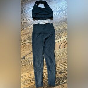 Beyond Yoga set in size small. Excellent condition.